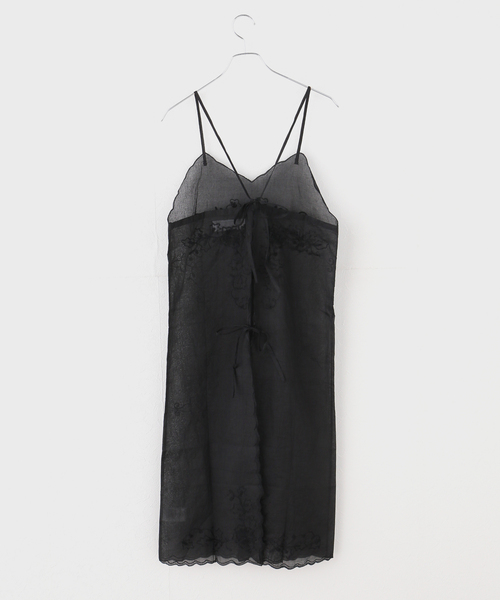 sara mallika（サラ マリカ）の「【SARA MALLIKA/サラマリカ】 Organza Aari Embroidery Cam：ワンピース（ワンピース・レディース・ブラック・FREE）」の2枚目の写真