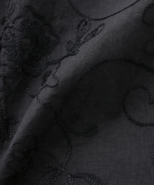 sara mallika（サラ マリカ）の「【SARA MALLIKA/サラマリカ】 Organza Aari Embroidery Cam：ワンピース（ワンピース・レディース・ブラック・FREE）」の8枚目の写真