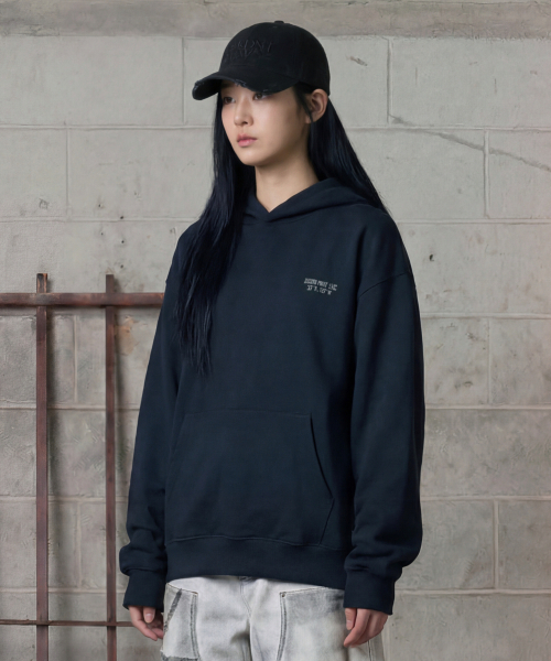 Verdnt（バーダント）の「オーバーサイズベーシックロゴフードパーカー[ネイビー]（パーカー・レディース・その他・SMALL/MEDIUM/LARGE）」の2枚目の写真