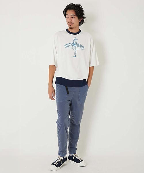 HOLLYWOOD RANCH MARKET(ハリウッドランチマーケット)の「サマーウラケ レフトハンド ドローイングガール Tシャツ(Tシャツ/カットソー・メンズ・チャコール/ネイビー・L/S/M/XL)」の5枚目の写真