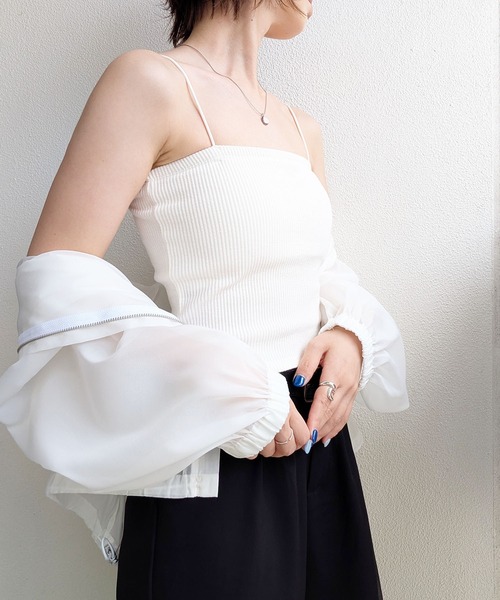 styiro(スタイロ)の「華奢ストラップカップ付きリブキャミソールブラトップ チューブトップ(キャミソール・レディース・ブラック/ホワイト/ベージュ/ベージュ系その他・M/FREE)」の11枚目の写真