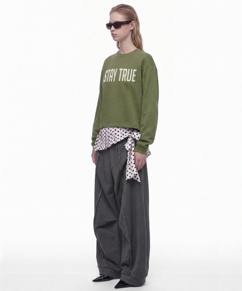 PRINOAR（プリノア）の「ステイトゥルー セミクロップ 長袖Tシャツ - グリーナリー（Tシャツ/カットソー・レディース・カーキ・SMALL/MEDIUM/LARGE）」の5枚目の写真