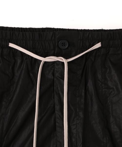 DANKE SCHON(ダンケシェーン)の「DankeSchon/ダンケシェーン/PAPER COATED CARGO SHORTS(カーゴパンツ・レディース・ブラック系その他・L/M)」の8枚目の写真
