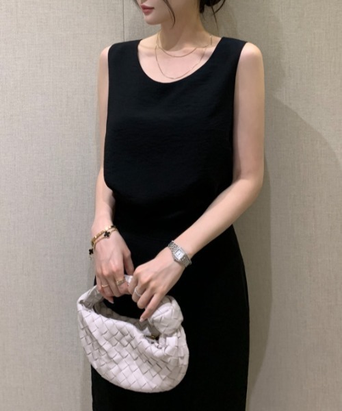 AMAJI(アマジ)の「ノースリーブトップス+スカート セットアップ ウエストベルト付き(セットアップ・レディース・ブラック/ホワイト・FREE)」の5枚目の写真