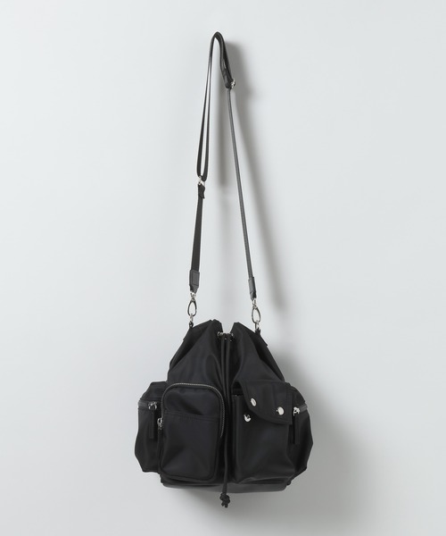 JEANASIS（ジーナシス）の「チェーンハンドルキンチャクBAG/1023355（ショルダーバッグ・レディース・ブラック/カーキ・FREE）」の3枚目の写真