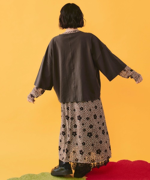 ScoLar(スカラー)の「162662:4柄展開 ロングスリーブソフトチュールワンピース(ワンピース・レディース・グリーン/ブラック/ベージュ/オフホワイト・M)」の15枚目の写真