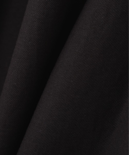 MHL.(エムエイチエル)の「LIGHTWEIGHT COTTON NYLON TWILL(ワンピース・レディース・ブラック/ボルドー・1/2)」の6枚目の写真