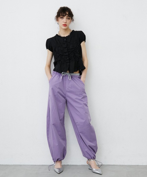 uyu.(ウユ)の「Shirring Sheer Short Sleeve Blouse/シャーリングシアーブラウス(シャツ/ブラウス・レディース・ホワイト/ブラック・FREE)」の12枚目の写真