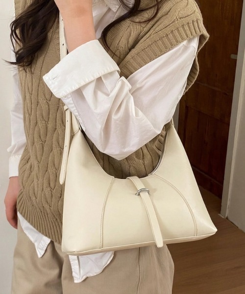 yuue' ( wear )（ユーイ）の「2WAYホーボーショルダーバッグ（ショルダーバッグ・レディース・アイボリー/ブラック/ダークブラウン・FREE）」の2枚目の写真