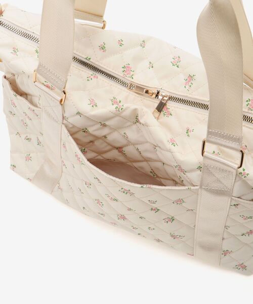 MAJESTIC LEGON（マジェスティックレゴン）の「フラワーキルティングトラベルボストン（ボストンバッグ・レディース・ピンク系その他2/ブルー系その他2・FREE）」の14枚目の写真