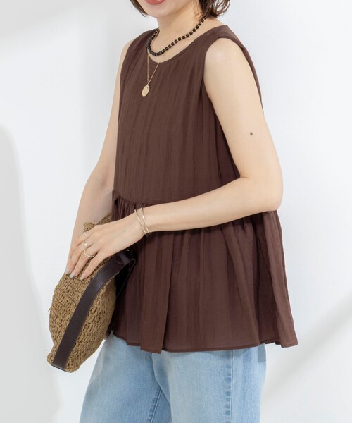 NOLLEY’S（ノーリーズ）の「《接触冷感》【BECシリーズ】ウォッシャブルシアーノースリーブペプラムブラウス（シャツ/ブラウス・レディース・チャコールグレー/ブラウン/イエロー・38）」の14枚目の写真