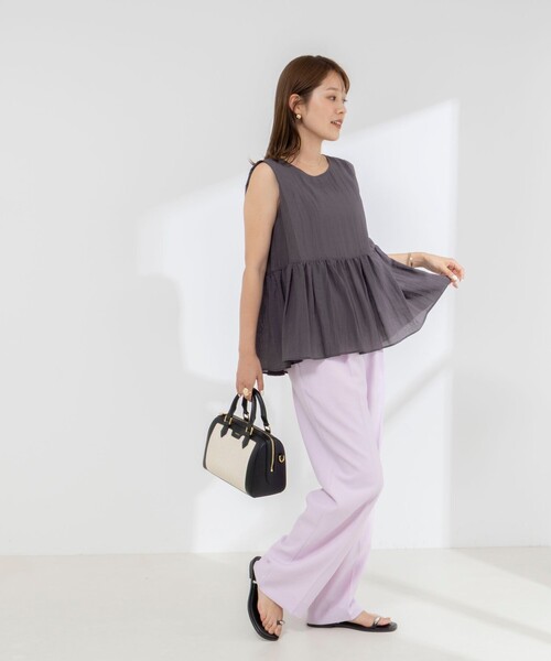 NOLLEY’S（ノーリーズ）の「《接触冷感》【BECシリーズ】ウォッシャブルシアーノースリーブペプラムブラウス（シャツ/ブラウス・レディース・チャコールグレー/ブラウン/イエロー・38）」の19枚目の写真