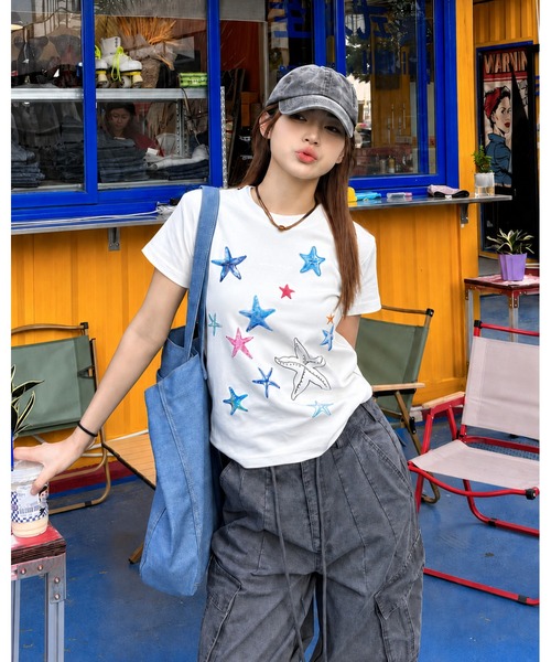 inst.ALL(インストール)の「オーシャンポップグラフィックTシャツ(Tシャツ/カットソー・レディース・ホワイト/ネイビー・M)」の3枚目の写真