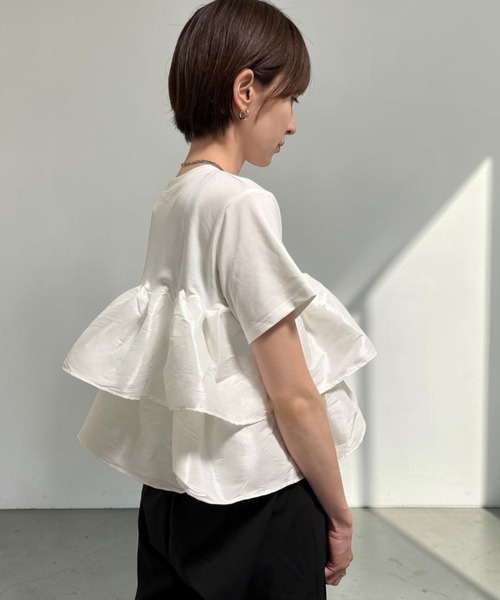 THE SOIS（ソア）の「シャイニーフリルTシャツ（Tシャツ/カットソー・レディース・ブラウン/ブラック/オフホワイト・FREE）」の11枚目の写真