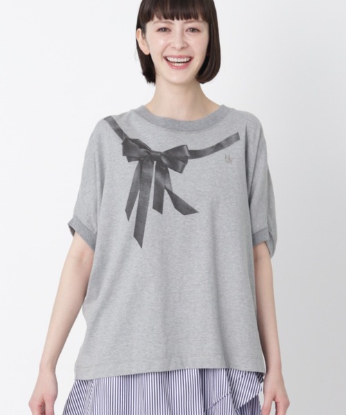 H.A.K(ハク)の「スワイー天竺レザーリボンモチーフプリントドルマンTシャツ(Tシャツ/カットソー・レディース・ホワイト/杢グレー/ブラック・FREE)」の3枚目の写真