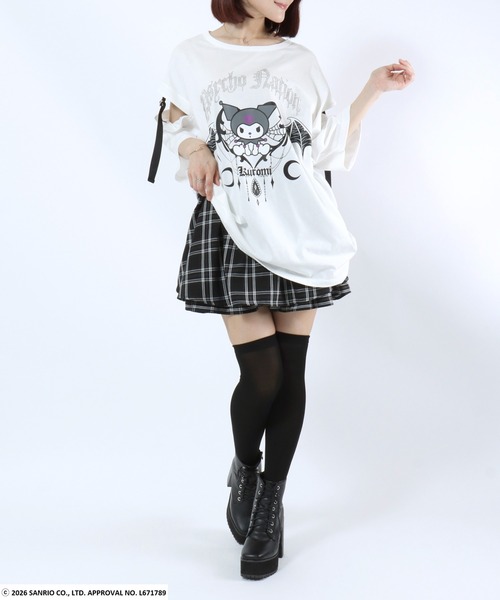 sanrio（サンリオ）の「クロミ 肩開き リボンストラップ ビッグTシャツ / ラインストーンロゴ オーバーサイズ ユニセックス（Tシャツ/カットソー・レディース・ホワイト/ブラック/ブラック系その他・44）」の22枚目の写真
