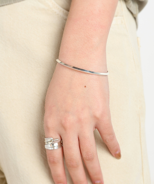 Harpo(アルポ)の「【Harpo/ハルポ】Plain Skinny Bangle(ブレスレット・レディース・シルバー・FREE)」の2枚目の写真
