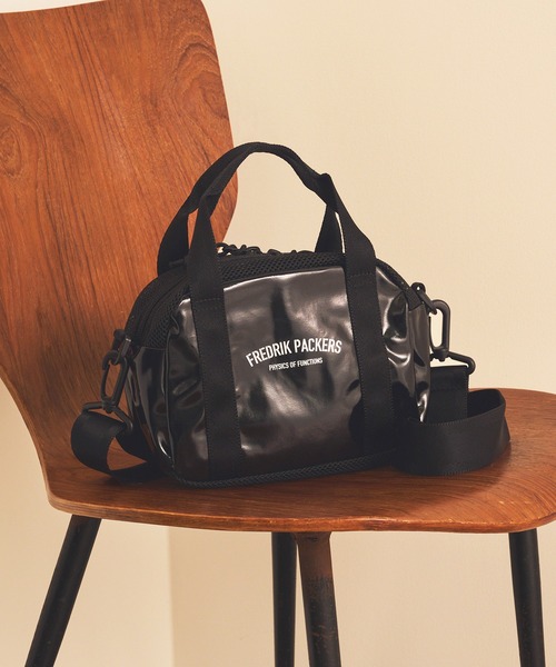 FREDRIK PACKERS(フレドリックパッカーズ)の「【FREDRIK PACKERS】#11 DUCK PVC OVAL PACK(ショルダーバッグ・メンズ・ブラック/ホワイト・FREE)」の16枚目の写真