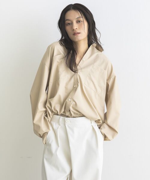 GARAGE OF GOOD CLOTHING(ガレージオブグッドクロージング)の「裾ドロストロングスリーブスクエアシャツ(シャツ/ブラウス・レディース・ベージュ/オフホワイト・FREE)」の14枚目の写真