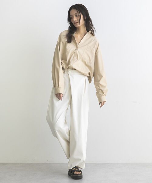 GARAGE OF GOOD CLOTHING(ガレージオブグッドクロージング)の「裾ドロストロングスリーブスクエアシャツ(シャツ/ブラウス・レディース・ベージュ/オフホワイト・FREE)」の21枚目の写真