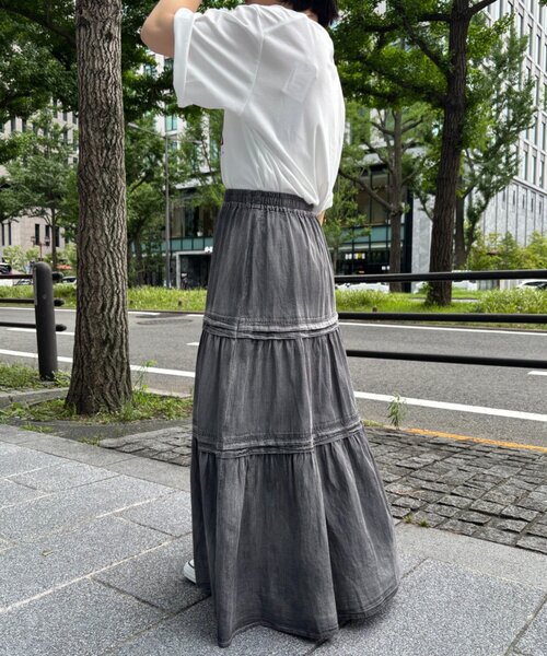 Jena espace merveilleux(ジェナ エスパスメルヴェイユ)の「シアーデニムティアードスカート(スカート・レディース・ブラック/ブルー・FREE)」の18枚目の写真