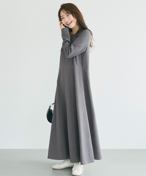 coca(coca)(コカ)の「エンボス切替ワンピース(ワンピース・レディース・グレー/ブラック・L/M/S)」の2枚目の写真