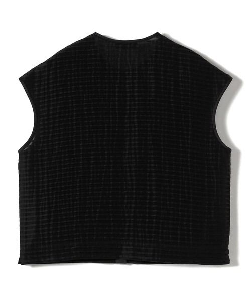 SHIPS(シップス)の「SHIPS Primary Navy Label:ラミー ピンタック フレンチスリーブ ブラウス(シャツ/ブラウス・レディース・オフホワイト/ブラック・ONE SIZE)」の5枚目の写真