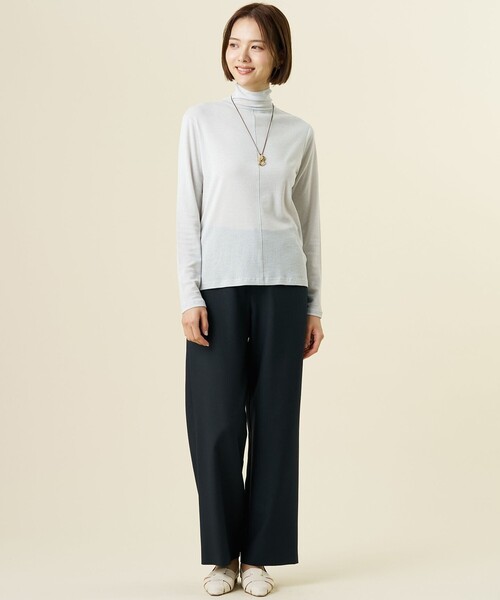J.PRESS(ジェイプレス)の「【レイヤードスタイルに】シアータートル カットソー(Tシャツ/カットソー・レディース・ライトグレー系/アイボリー系・T13)」の5枚目の写真