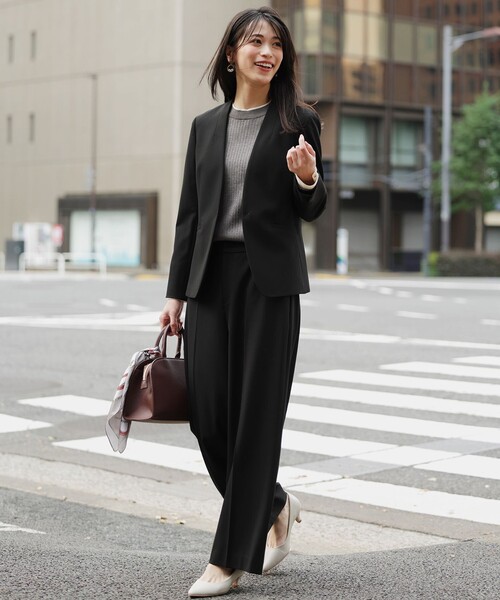 ANY SIS(エニィスィス)の「ビューティサーモ2WAYストレッチ ノーカラージャケット(ノーカラージャケット・レディース・グレー系/ネイビー系/ブラック系・MEDIUM/LARGE/SMALL)」の7枚目の写真