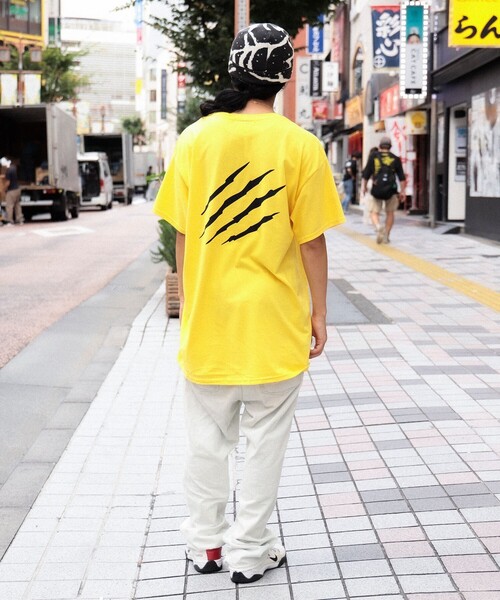 TOKYO CULTUART by BEAMS(トウキョウカルチャートバイビームス)の「Kousuke Shimizu / CLAW T-Shirt(Tシャツ/カットソー・レディース・ブラック/マスタード・X-LARGE/MEDIUM/LARGE/SMALL)」の15枚目の写真