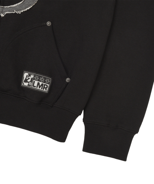 LMR(エルエムアール)の「キャットシンボルパッチワーククロップフードジップアップBLACK(パーカー・レディース・ブラック・LARGE/SMALL/MEDIUM)」の8枚目の写真