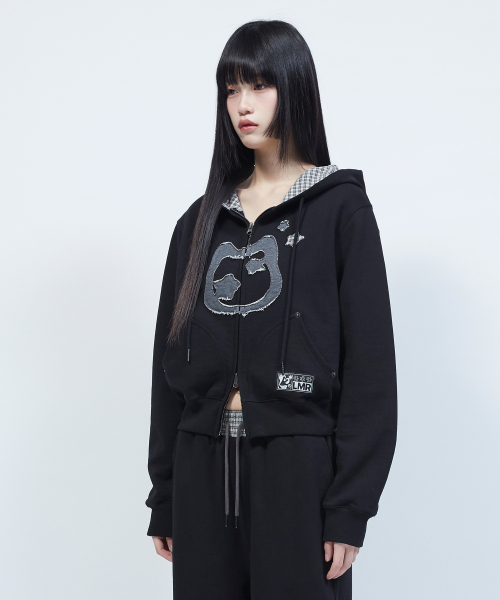 LMR(エルエムアール)の「キャットシンボルパッチワーククロップフードジップアップBLACK(パーカー・レディース・ブラック・LARGE/SMALL/MEDIUM)」の17枚目の写真