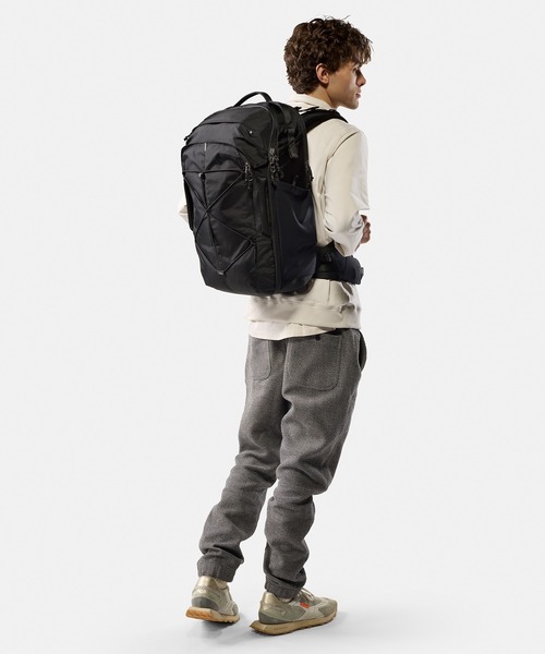 Matador(マタドール)の「Matador/マタドール 35L Global Travel Pack/35L グローバル トラベルパック(バックパック/リュック・メンズ・ワインレッド/ブラック/ダークグリーン・FREE)」の5枚目の写真
