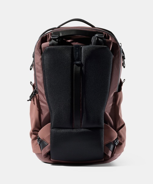 Matador(マタドール)の「Matador/マタドール 35L Global Travel Pack/35L グローバル トラベルパック(バックパック/リュック・メンズ・ワインレッド/ブラック/ダークグリーン・FREE)」の10枚目の写真