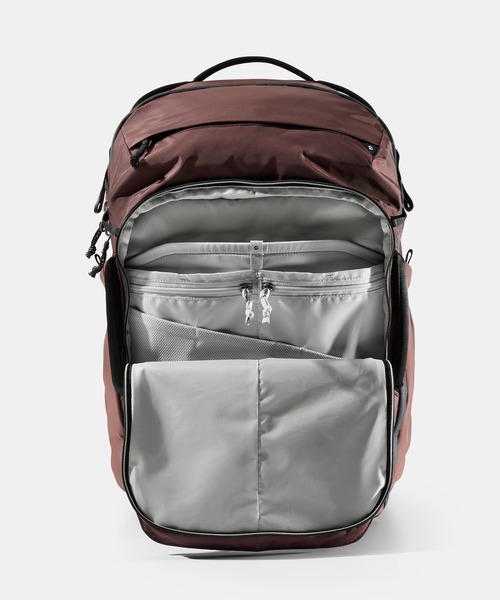 Matador(マタドール)の「Matador/マタドール 35L Global Travel Pack/35L グローバル トラベルパック(バックパック/リュック・メンズ・ワインレッド/ブラック/ダークグリーン・FREE)」の11枚目の写真