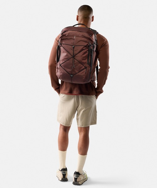 Matador(マタドール)の「Matador/マタドール 35L Global Travel Pack/35L グローバル トラベルパック(バックパック/リュック・メンズ・ワインレッド/ブラック/ダークグリーン・FREE)」の12枚目の写真