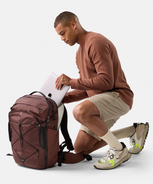 Matador(マタドール)の「Matador/マタドール 35L Global Travel Pack/35L グローバル トラベルパック(バックパック/リュック・メンズ・ワインレッド/ブラック/ダークグリーン・FREE)」の13枚目の写真