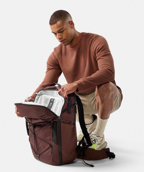 Matador(マタドール)の「Matador/マタドール 35L Global Travel Pack/35L グローバル トラベルパック(バックパック/リュック・メンズ・ワインレッド/ブラック/ダークグリーン・FREE)」の14枚目の写真