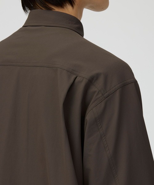 Snow Peak(スノーピーク)の「Snow Peak / Water-Repellent Stretch Shirt 撥水加工ストレッチシャツ(シャツ/ブラウス・メンズ・ブラック/アイボリー/ダークブラウン・S/M/L/XL)」の14枚目の写真