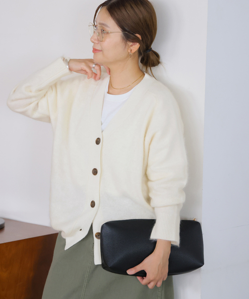 JOURNAL STANDARD(ジャーナルスタンダード)の「FLUFFY Vカーディガン(カーディガン/ボレロ・レディース・ブラウン/ホワイト/サックスブルー・FREE)」の15枚目の写真
