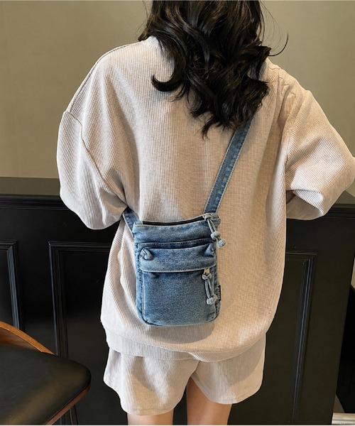 Mignonjour(ミニョンジュール)の「Mignonjour/デニムミニショルダーバッグ M2973(ショルダーバッグ・レディース・ライトブルー/ブルー/ブラック・FREE)」の2枚目の写真