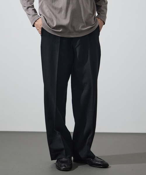 marka(マーカ)の「【MARKAWARE/marka/マーカ】REGULAR FIT STRAIGHT TROUSERS(スラックス・メンズ・ブラック/ブラウン/グレー・2)」の1枚目の写真