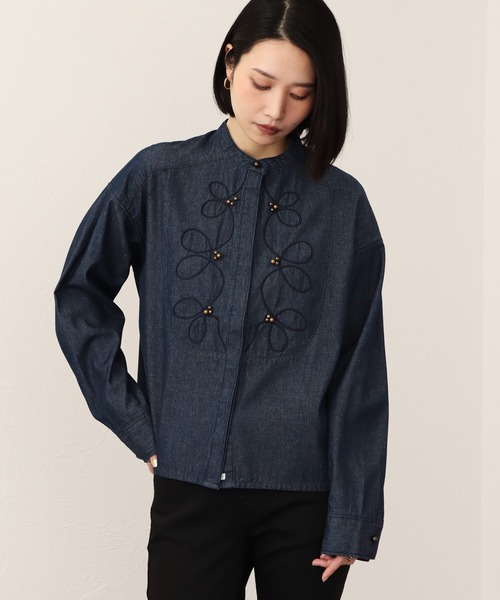 SOMETHING(サムシング)の「SOMETHING パール コード 刺繍 デニムシャツ /ロング スリーブ(シャツ/ブラウス・レディース・ブルー/ライトインディゴブルー・FREE)」の3枚目の写真