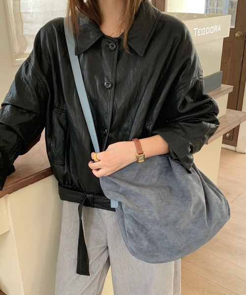 HALEY PESCA(ヘーリーペスカ)の「HALEY PESCA/スエードタッチ ワンショルダーバッグ(ショルダーバッグ・レディース・ネイビー/ブルー/ブラウン/ブラック・FREE)」の4枚目の写真
