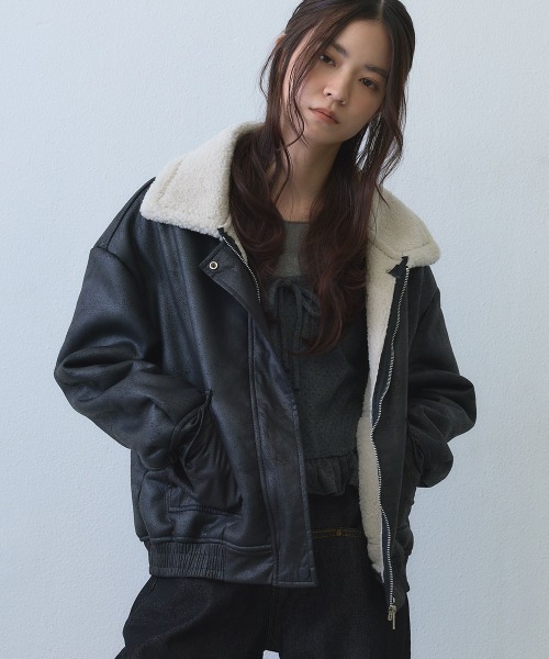 Clum（クルム）の「shearling collar flight jacket / ボアカラーフライトジャケット（ブルゾン・レディース・ブラック・FREE）」の2枚目の写真
