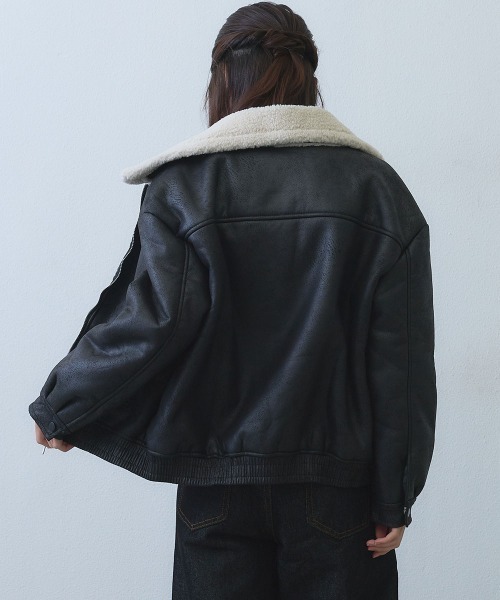 Clum（クルム）の「shearling collar flight jacket / ボアカラーフライトジャケット（ブルゾン・レディース・ブラック・FREE）」の5枚目の写真