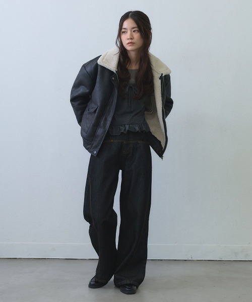 Clum（クルム）の「shearling collar flight jacket / ボアカラーフライトジャケット（ブルゾン・レディース・ブラック・FREE）」の6枚目の写真