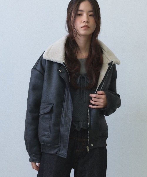 Clum（クルム）の「shearling collar flight jacket / ボアカラーフライトジャケット（ブルゾン・レディース・ブラック・FREE）」の10枚目の写真