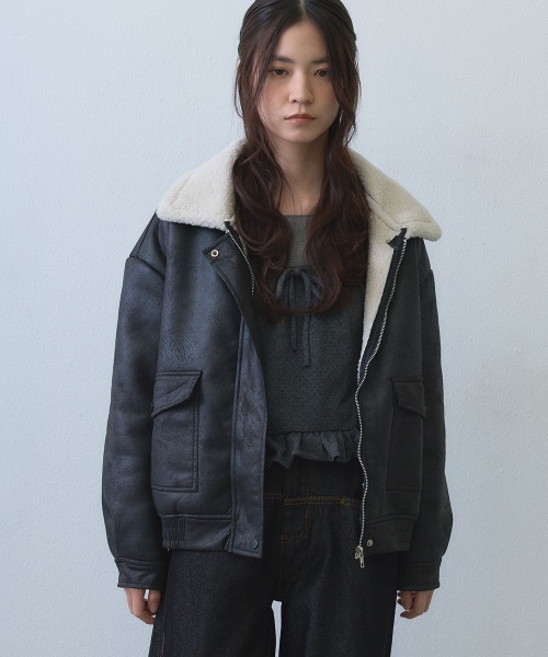 Clum（クルム）の「shearling collar flight jacket / ボアカラーフライトジャケット（ブルゾン・レディース・ブラック・FREE）」の11枚目の写真