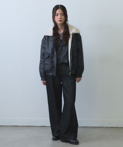 Clum（クルム）の「shearling collar flight jacket / ボアカラーフライトジャケット（ブルゾン・レディース・ブラック・FREE）」の13枚目の写真